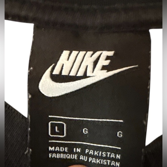 Nike Women Icon Clash Black/White Fleece Crop Crew Pullover - Picture 6 of 7